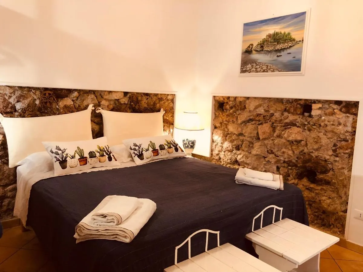 Salu' Apartment Taormina Italy