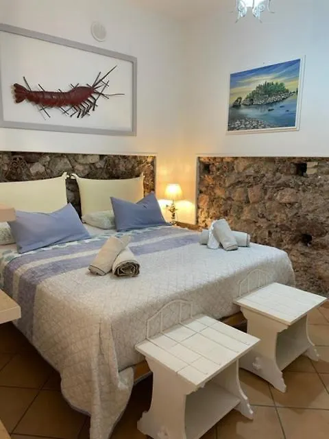 Salu' Apartment Taormina Italy